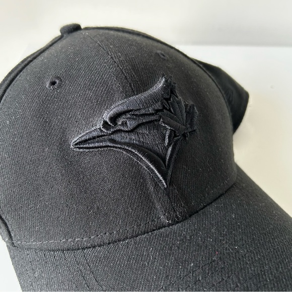 Blue Jays Ball Cap - Picture 3 of 13